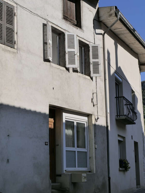 01450 CERDON : Maison de village 2 chambres - photo 8