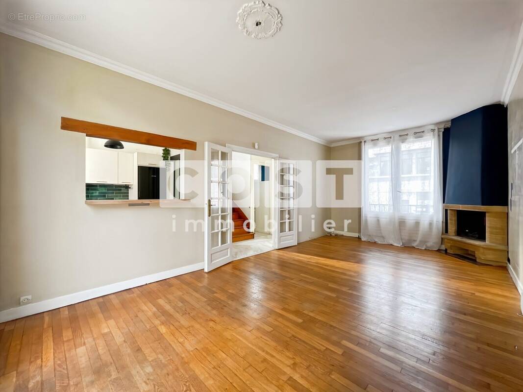 Maison à ASNIERES-SUR-SEINE