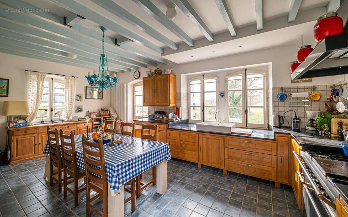 Maison à CHATEAU-DU-LOIR