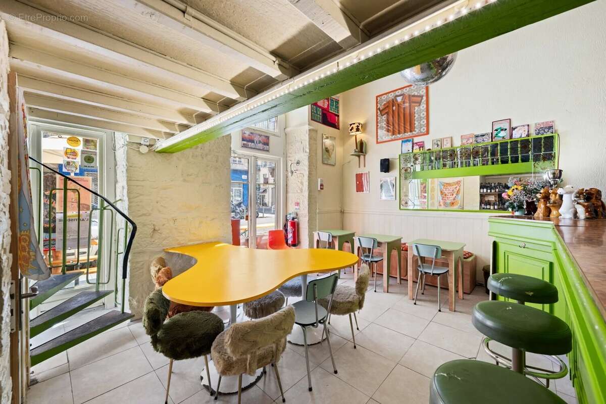 À vendre – bar à vin avec cuisine – port de nice - photo 8