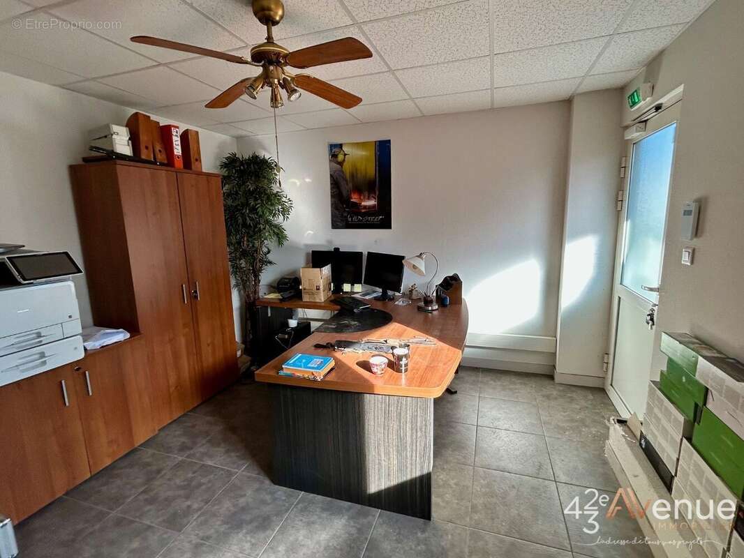 Commerce à ROCHE-LA-MOLIERE