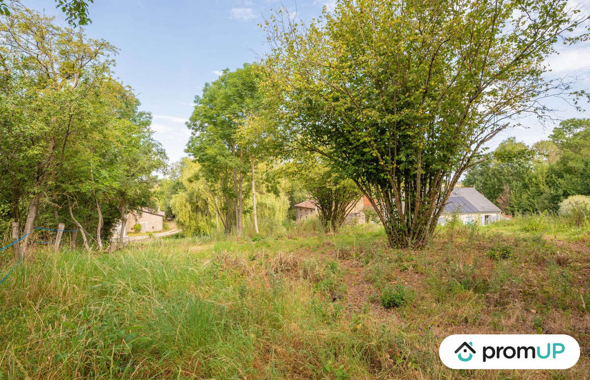 Terrain à GROSROUVRES