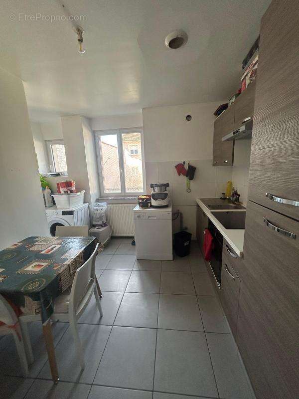Appartement à LES AVENIERES