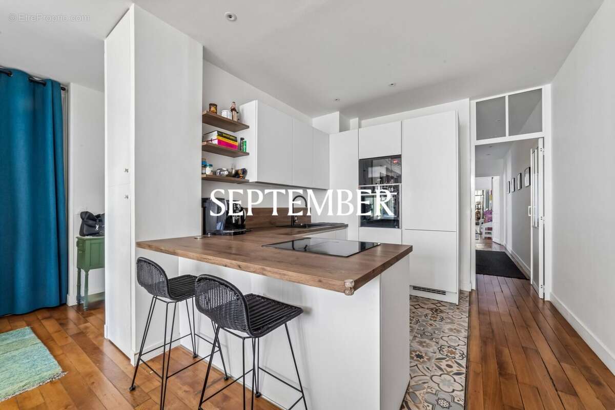 Appartement à NEUILLY-SUR-SEINE