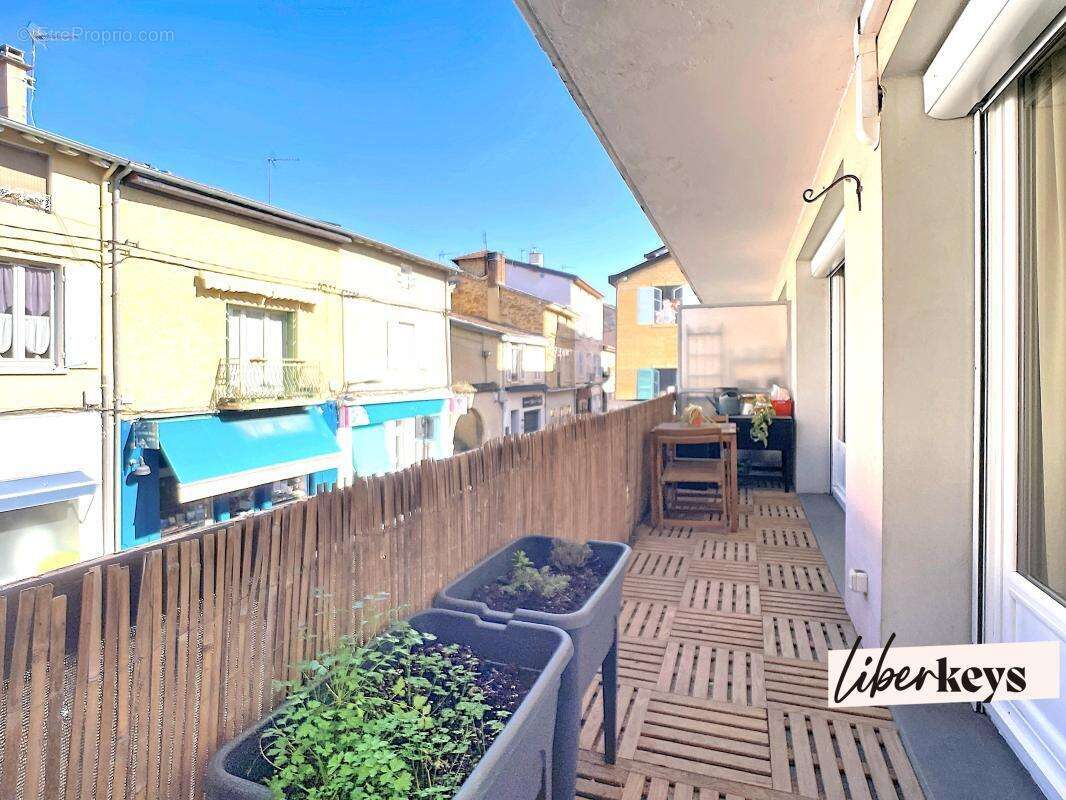 Appartement à FONTAINES-SUR-SAONE