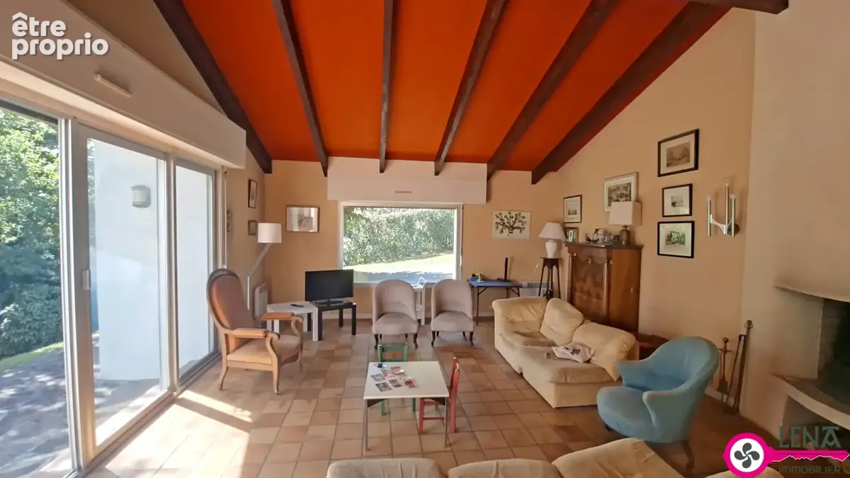 A Vendre propriété des années 70 Ciboure, colline de Bordagain - photo 3