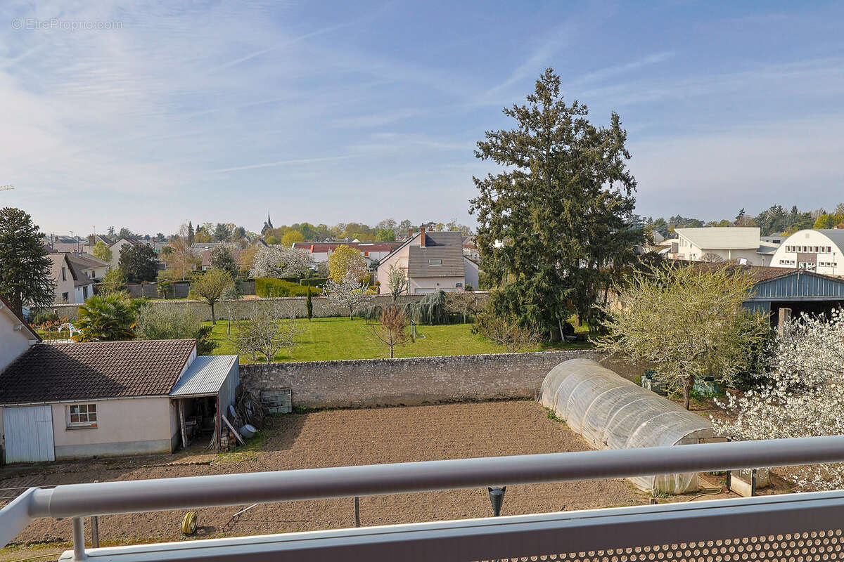 Appartement à SAINT-PRYVE-SAINT-MESMIN