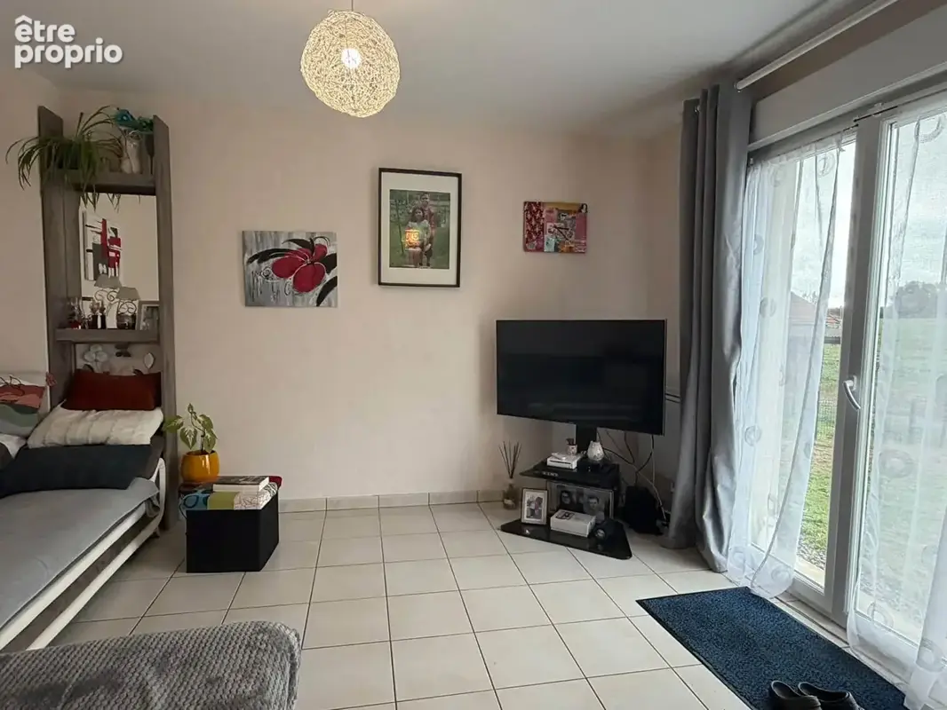 HAUTE VIENNE - Charmante maison de ville avec 3 chambres, jardin et garage au coeur de Nantiat - photo 7