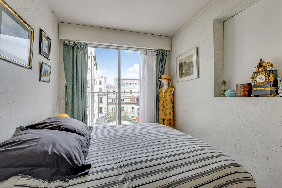 Appartement à PARIS-12E