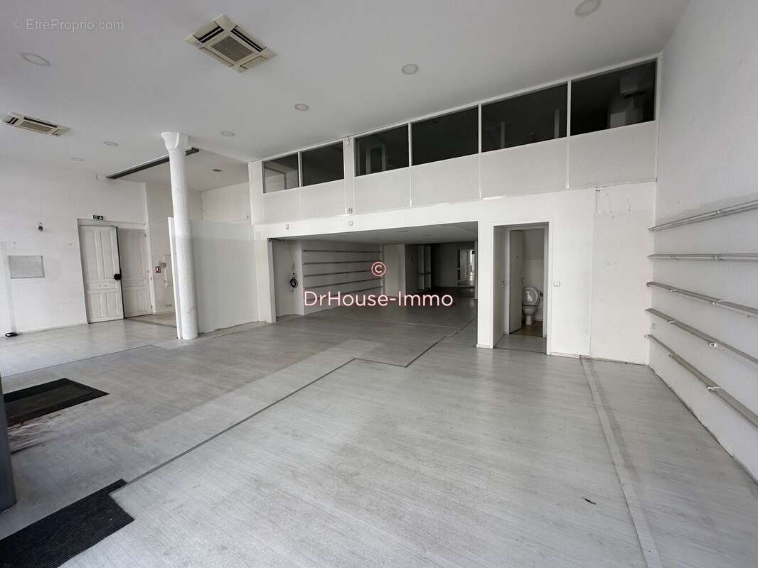 Commerce 265 m² à Grenoble  - photo 43