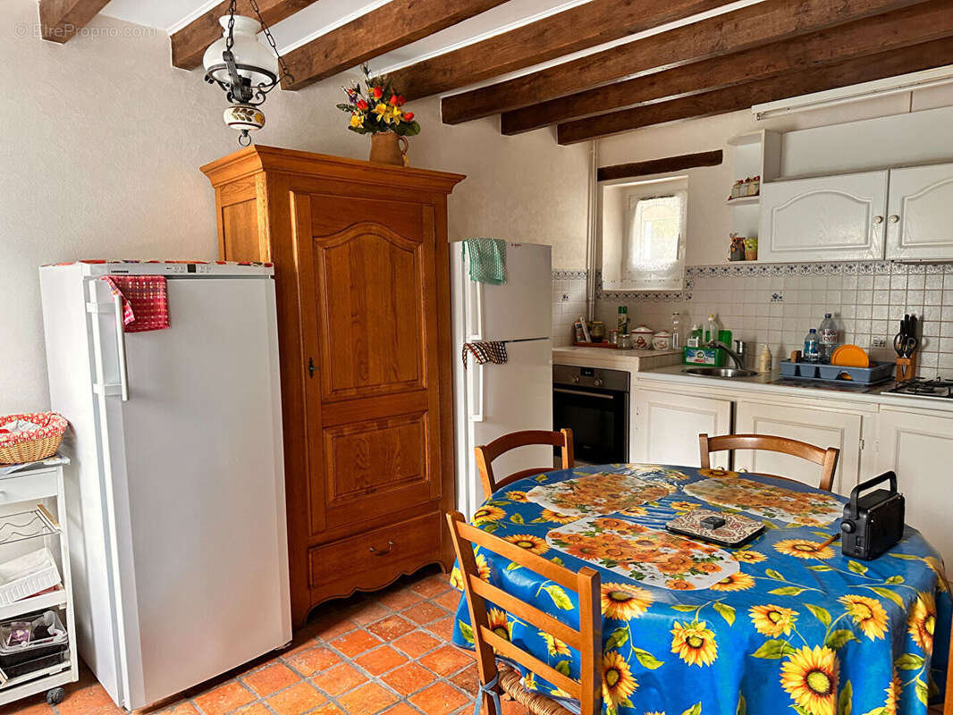 Maison à IVOY-LE-PRE
