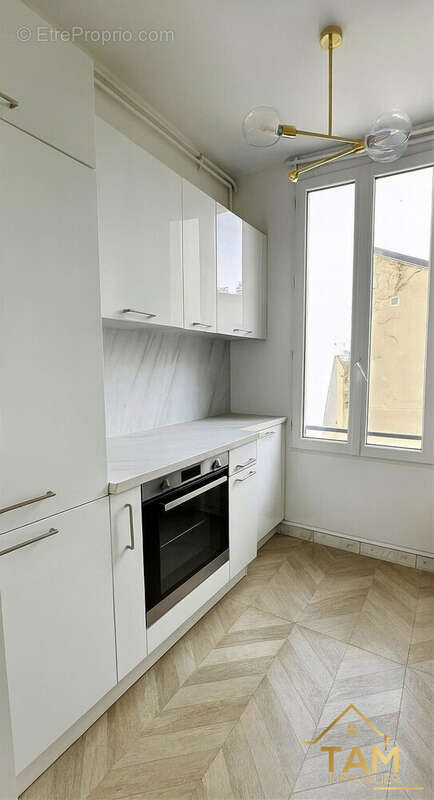 Appartement à SURESNES
