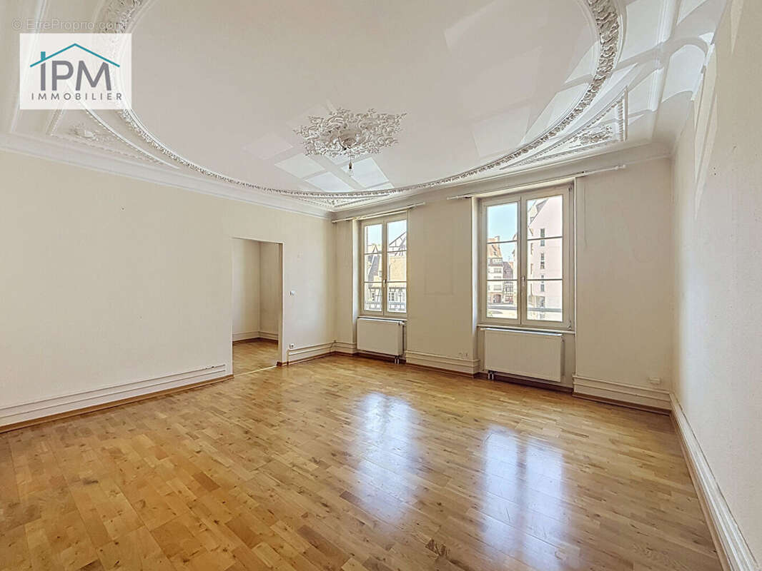 STRASBOURG - Appartement  4 pièce(s) 79.74 m2 à la Petite FRANCE - photo 2