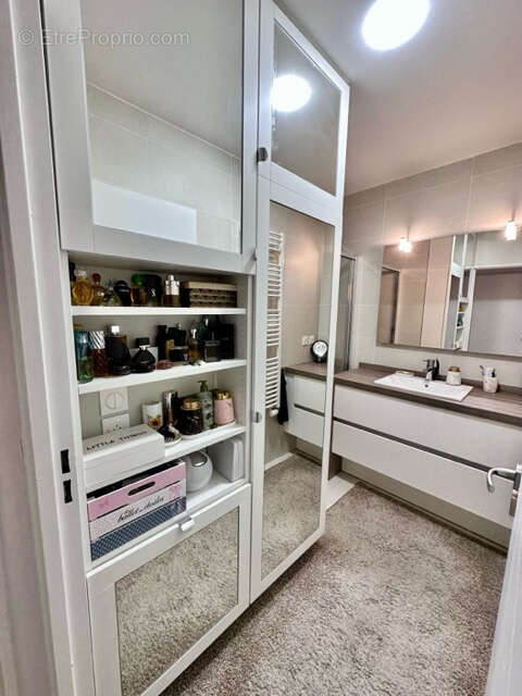 Appartement à FERNEY-VOLTAIRE