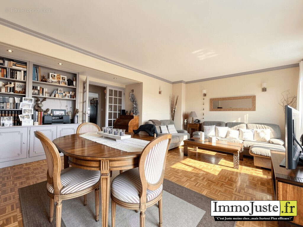 Appartement à VERSAILLES