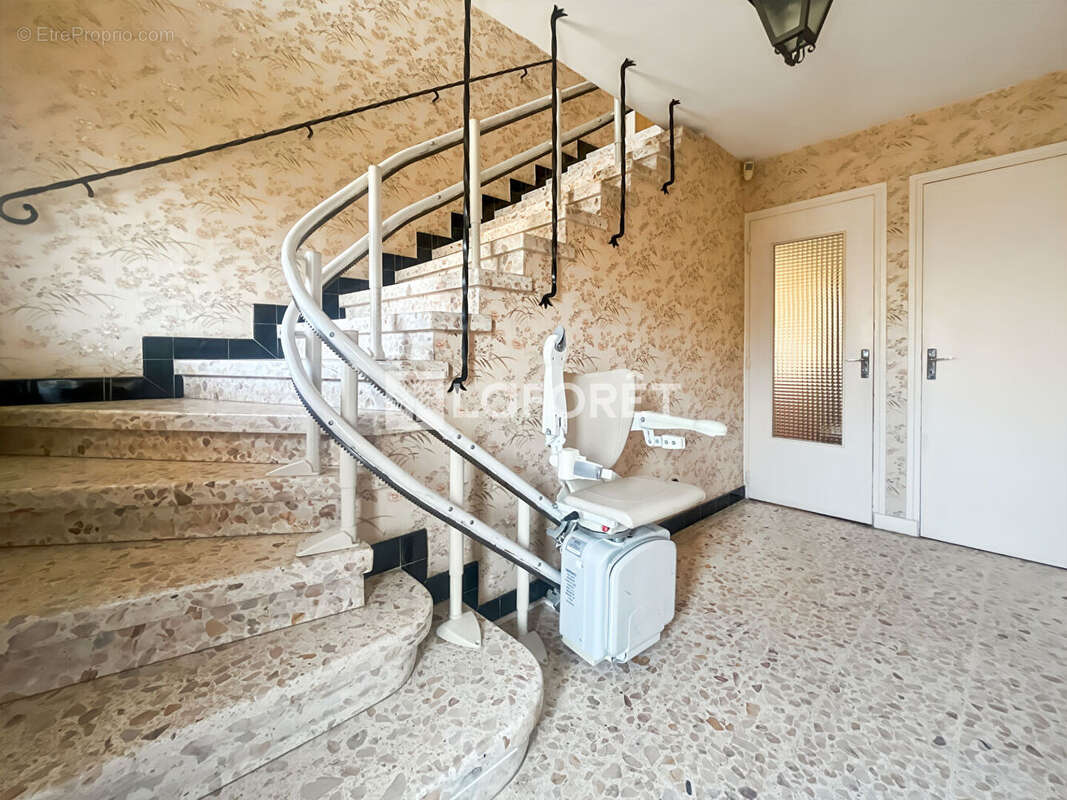 Maison à BOURG-LES-VALENCE