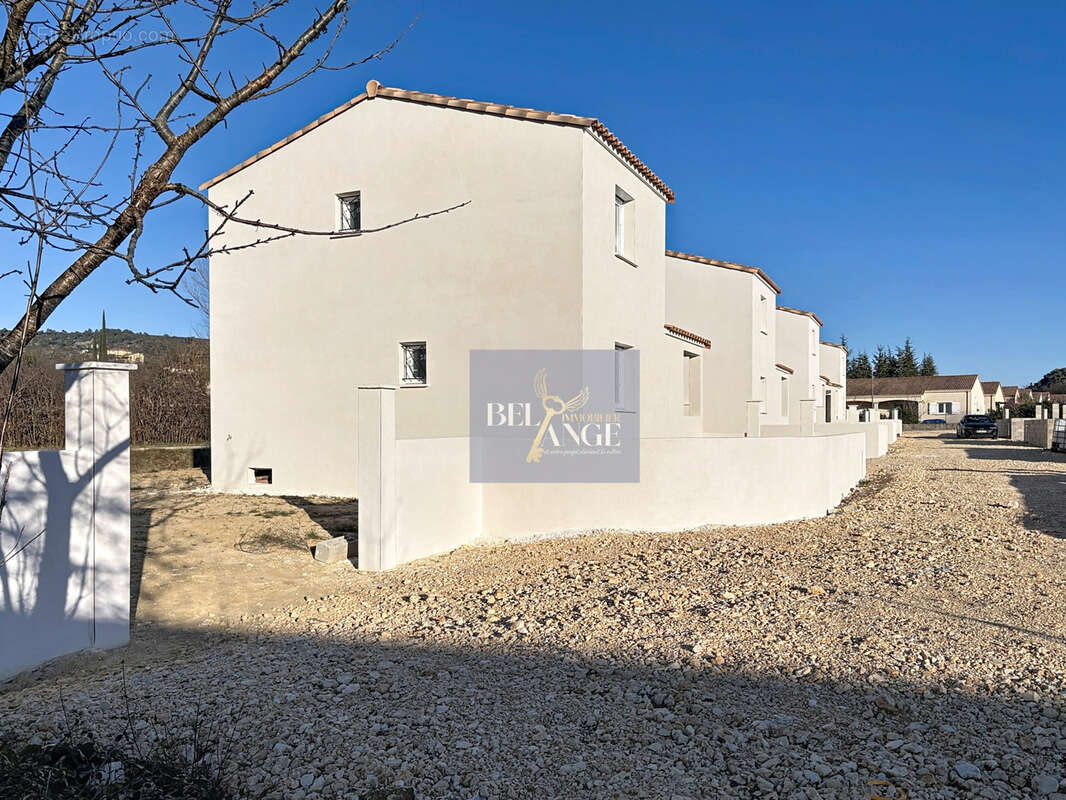 Maison à VALLON-PONT-D'ARC