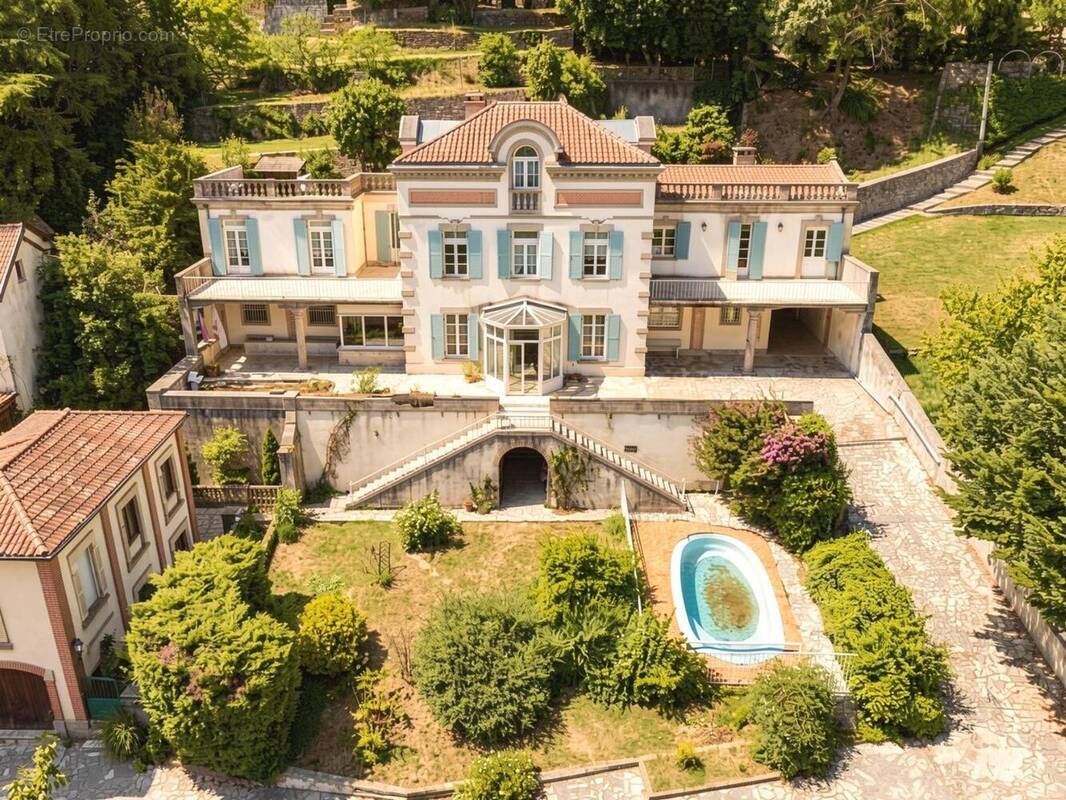   - Maison à VALS-LES-BAINS