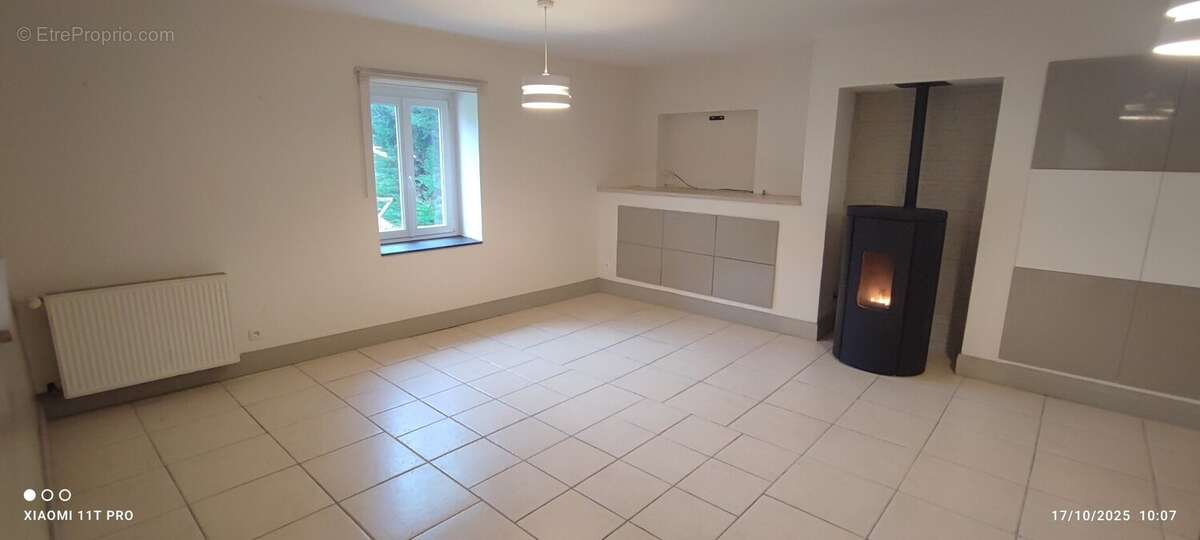 Maison à SAINT-NIZIER-LE-DESERT