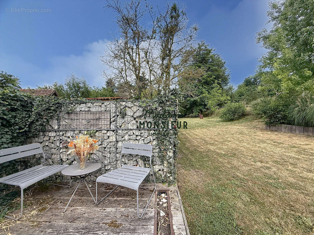 Maison à LA TOUR-DU-PIN