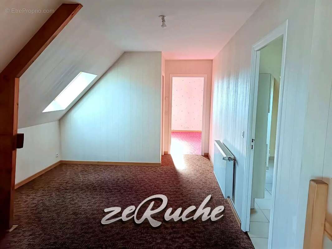 Maison à SAINT-COME-DE-FRESNE