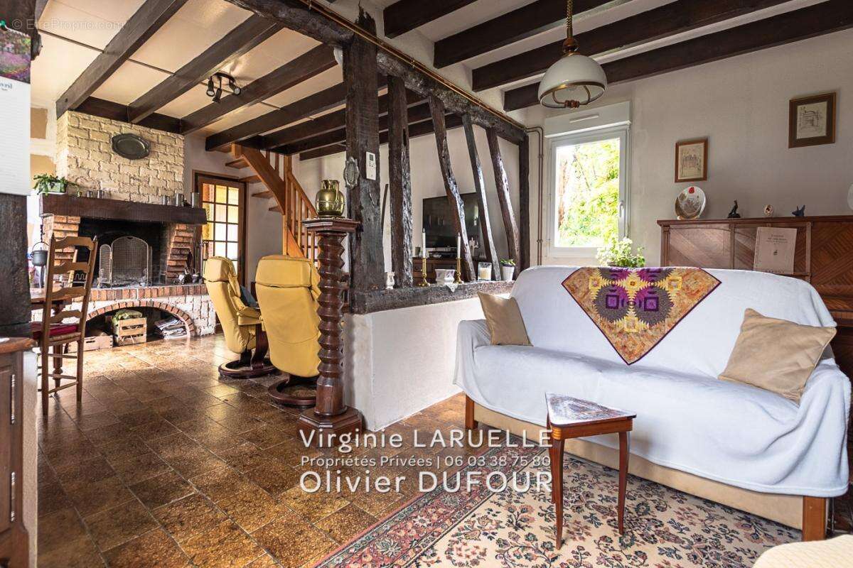 Maison à SAINT-PIERRE-DE-VARENGEVILLE