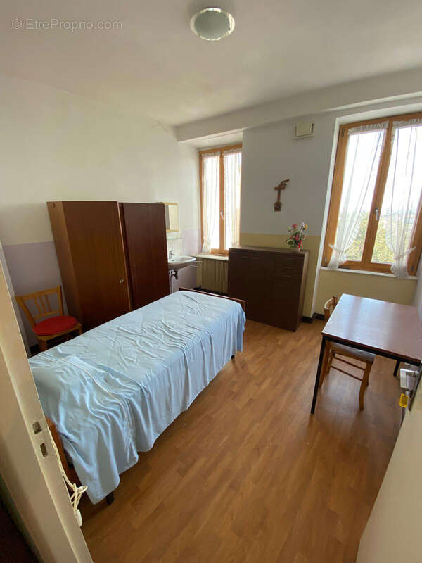 Appartement à SERRIERES