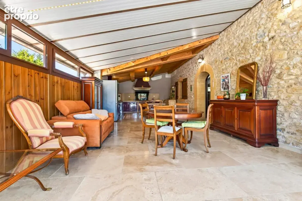 Propriete de caractere en pierres 220 m² sur 5 000 m² à lancon provence - photo 14