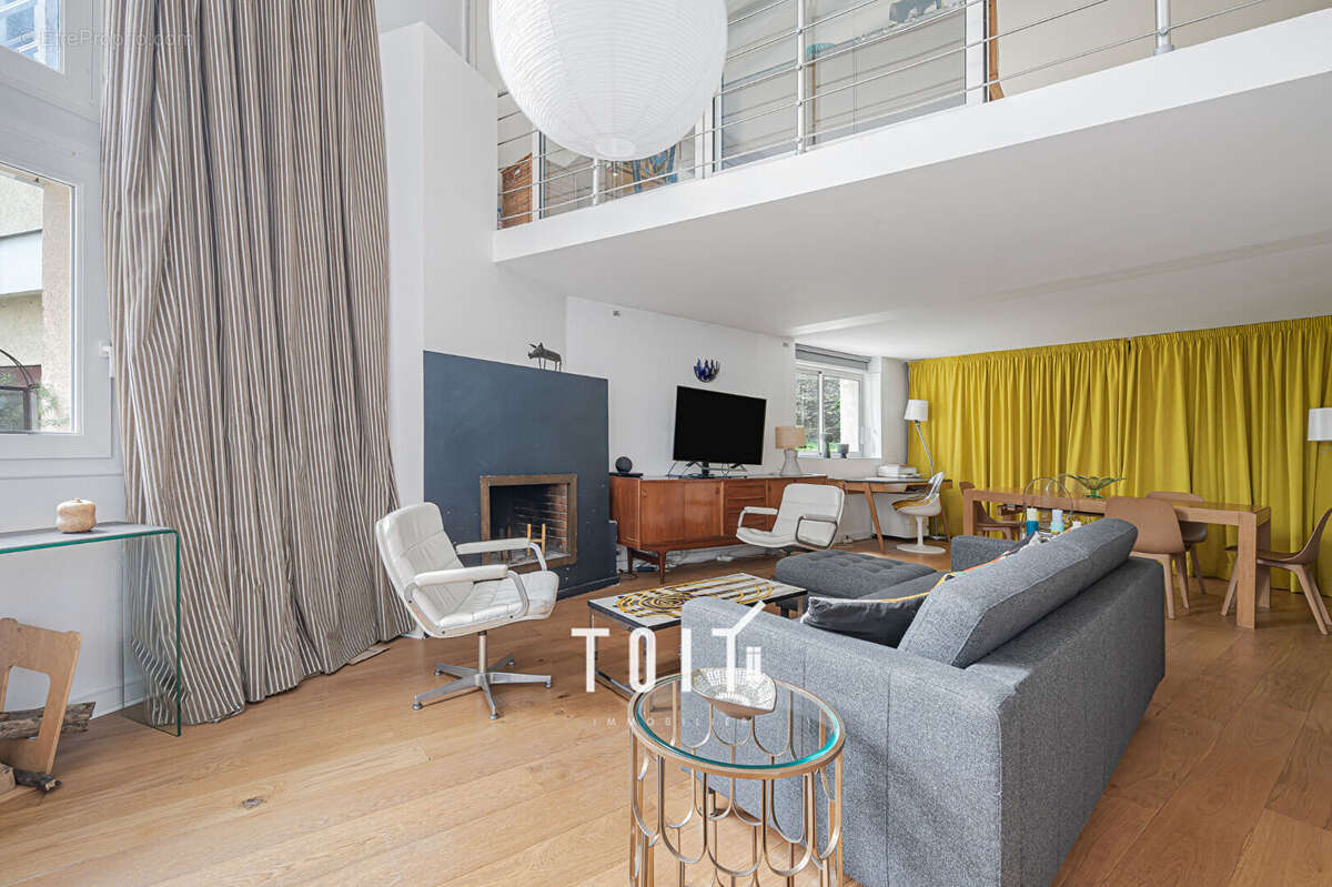 Appartement à PARIS-14E