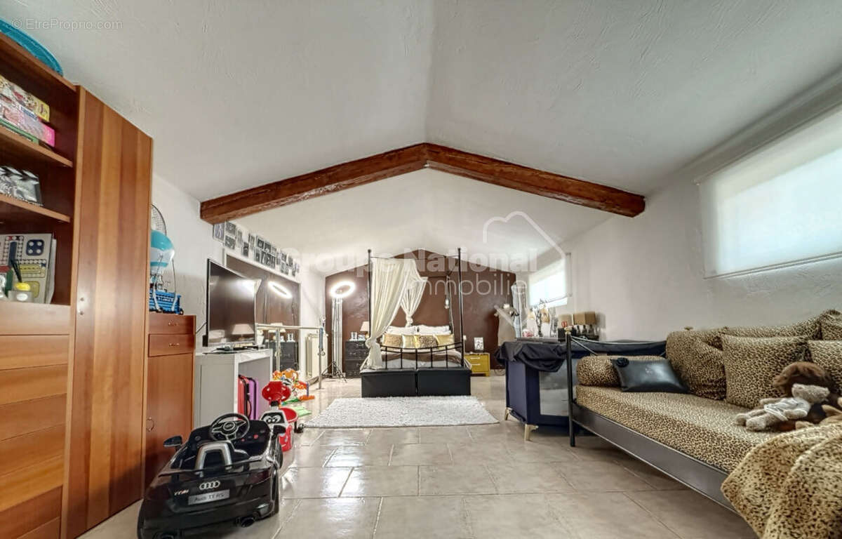 Maison indépendante/4P/Auribeau s/Siagne 186M² sur un terrain de 1515M². - photo 17