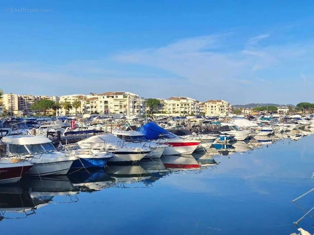 Appartement à MANDELIEU-LA-NAPOULE