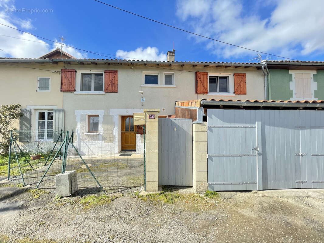 Maison à ALLOUE
