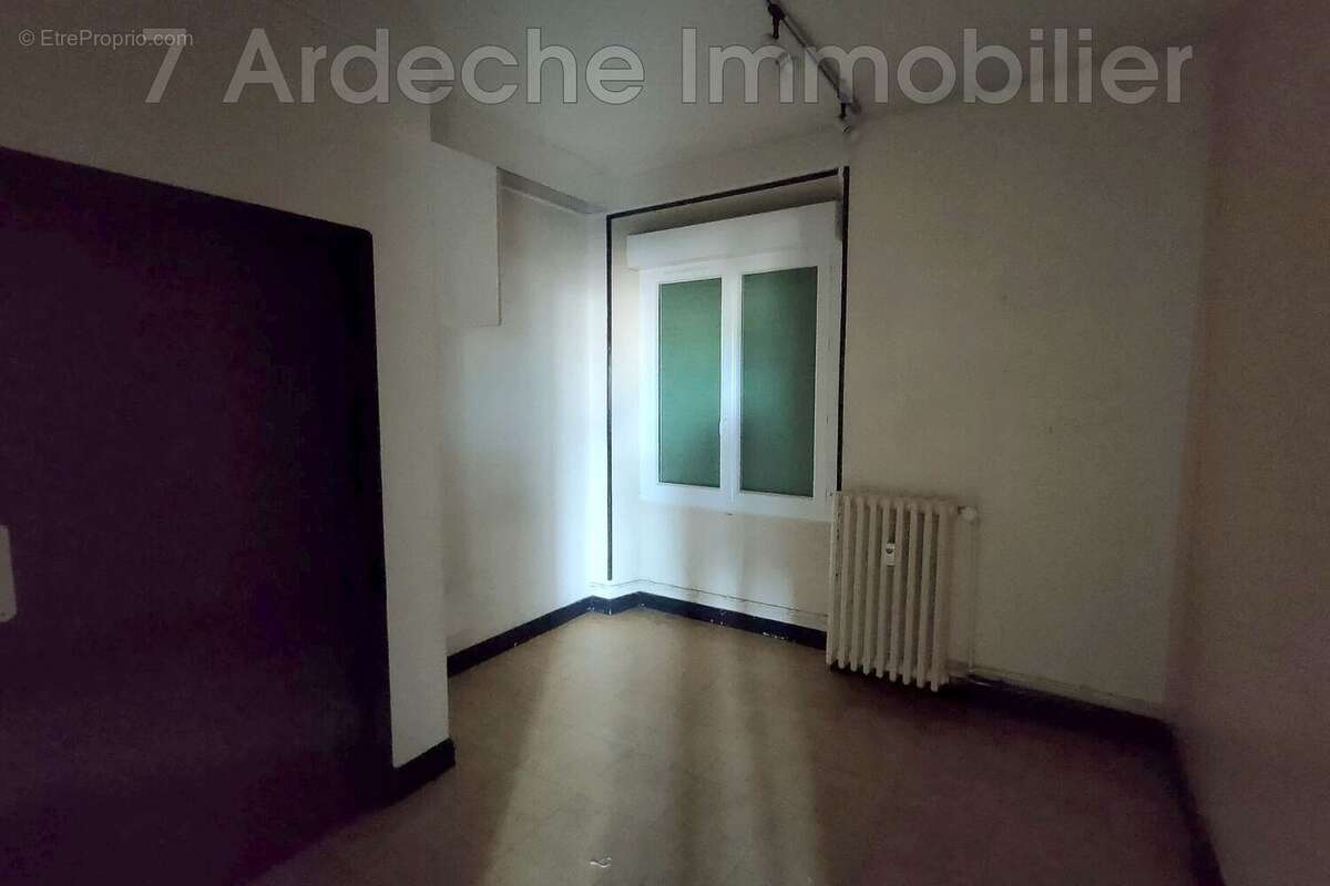 Appartement à AUBENAS