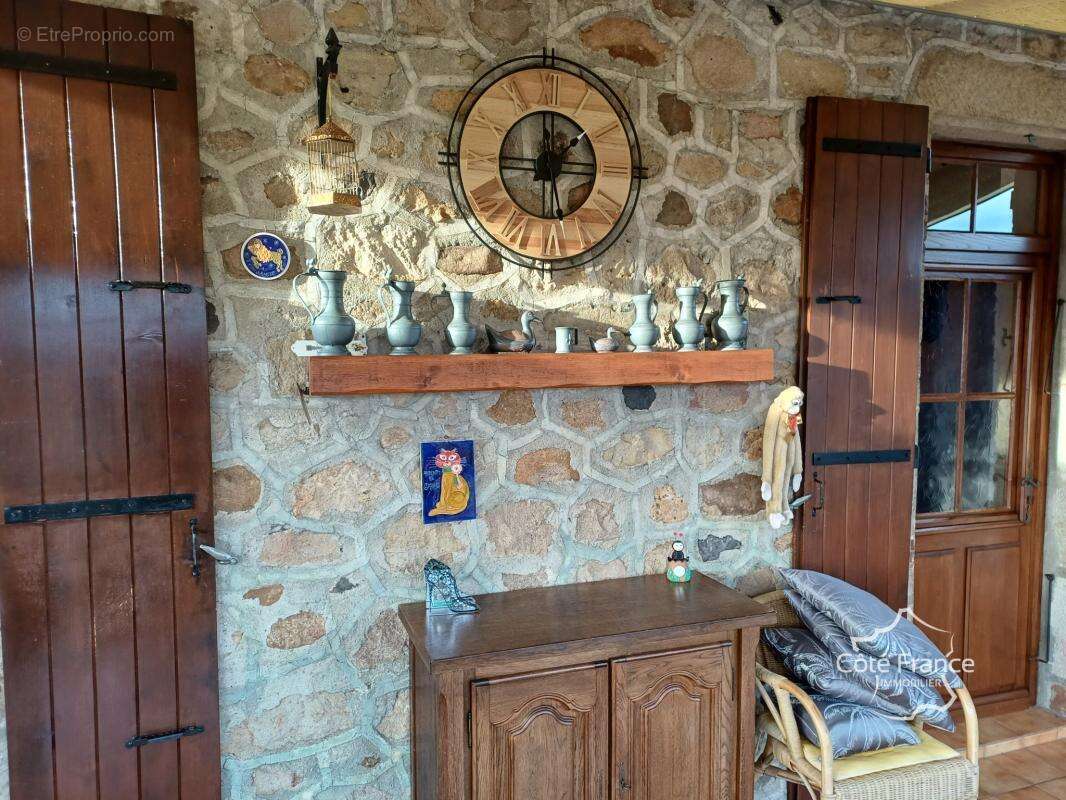 Maison à SAINT-PRIVAT