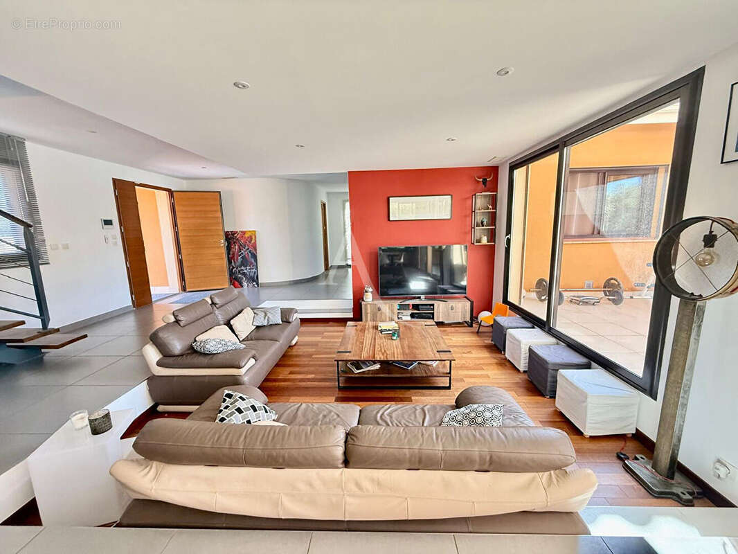 Maison à CORNEILLA-LA-RIVIERE