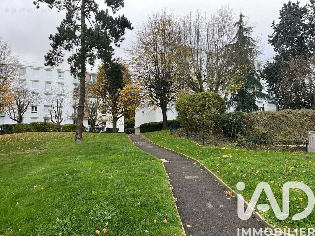 Photo 8 - Appartement à RUEIL-MALMAISON