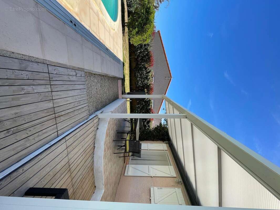 Maison 92 m² à Caves  - photo 3