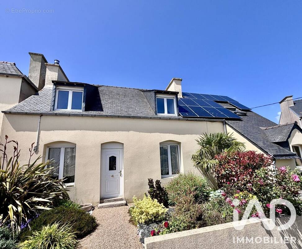 Photo 1 - Maison à PLOUGUERNEAU