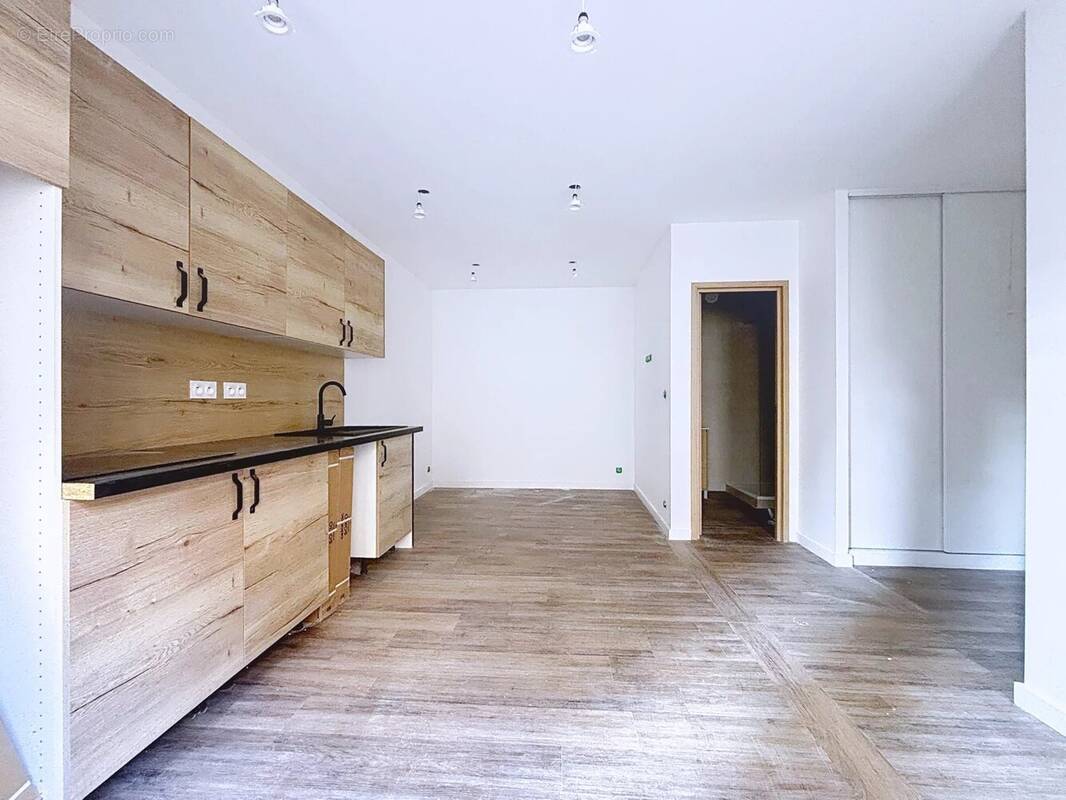 Appartement à SAINT-ETIENNE-DE-TINEE