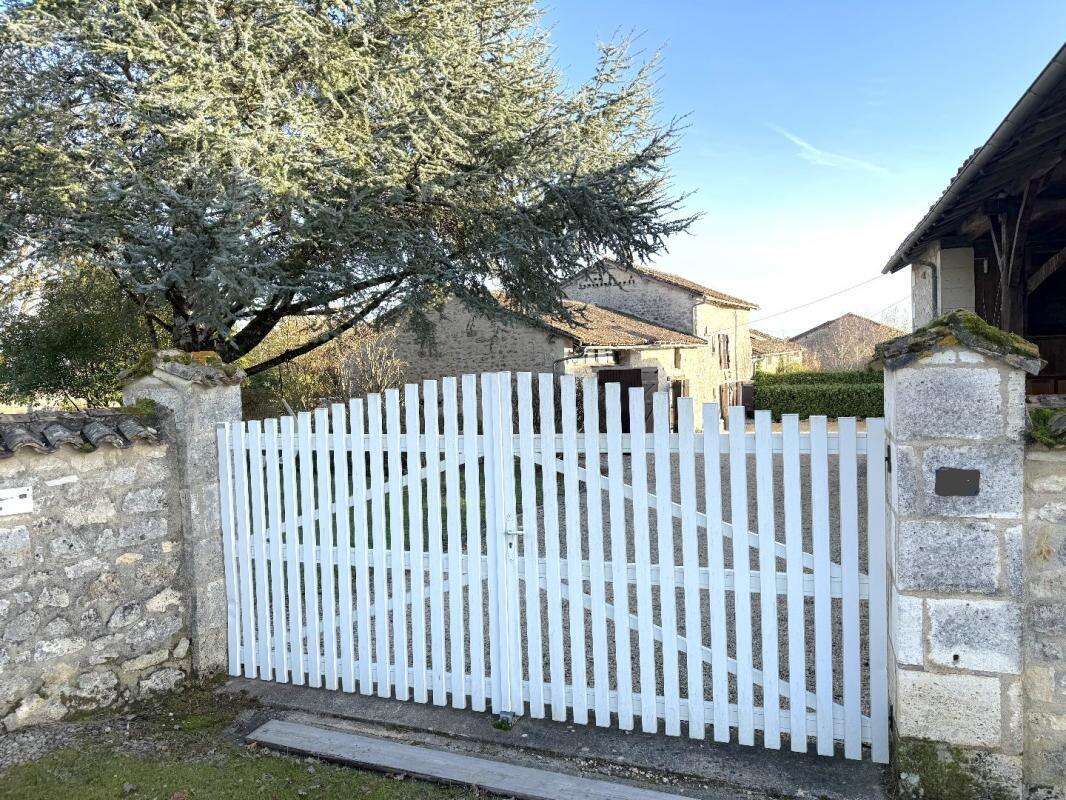 Maison à GRASSAC