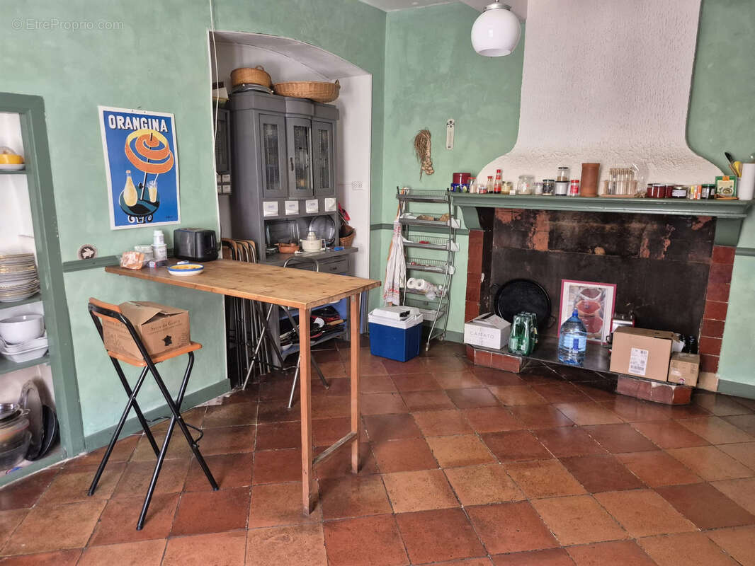 Maison de maître 290 m2 avec 7 chambres, remise et cour   Azille - photo 12