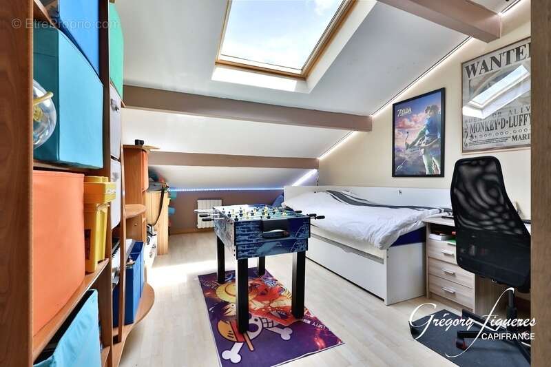 À vendre – Beau duplex 3 pièces de 78,19 m² au dernier étage, avec balcon, garage et place de parking privative - photo 11