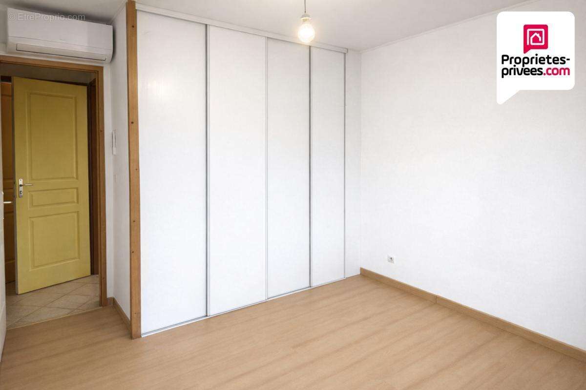 Maison à YVRE-L'EVEQUE