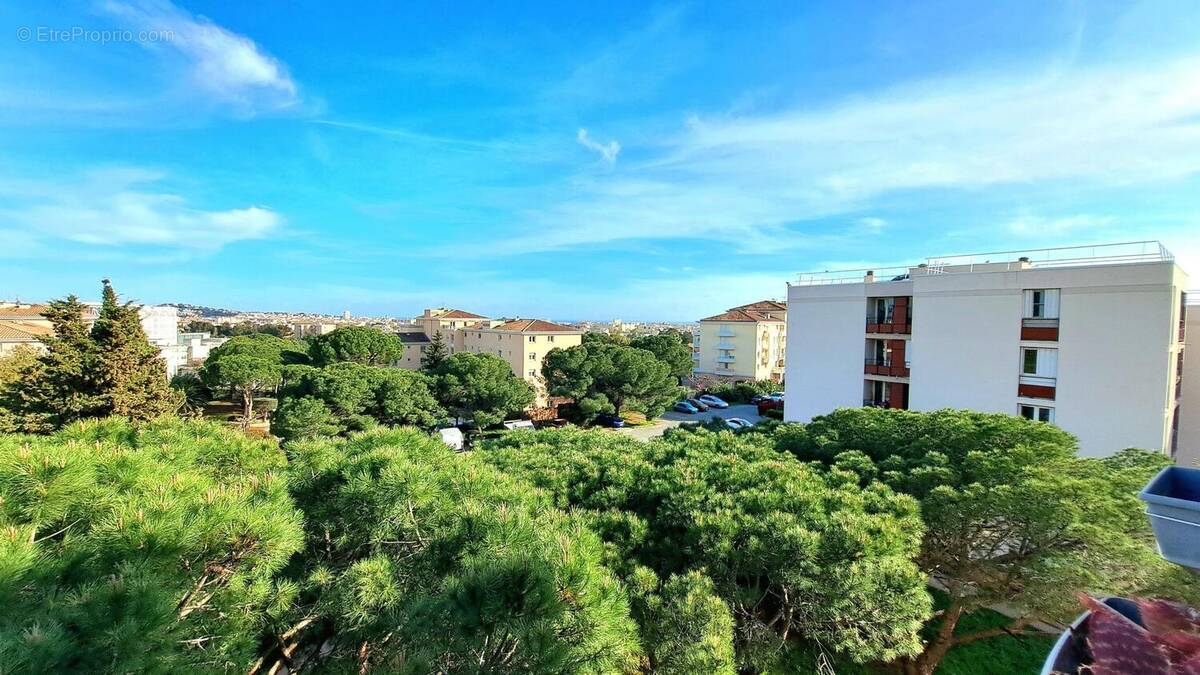 Photo 1 - Appartement à FREJUS