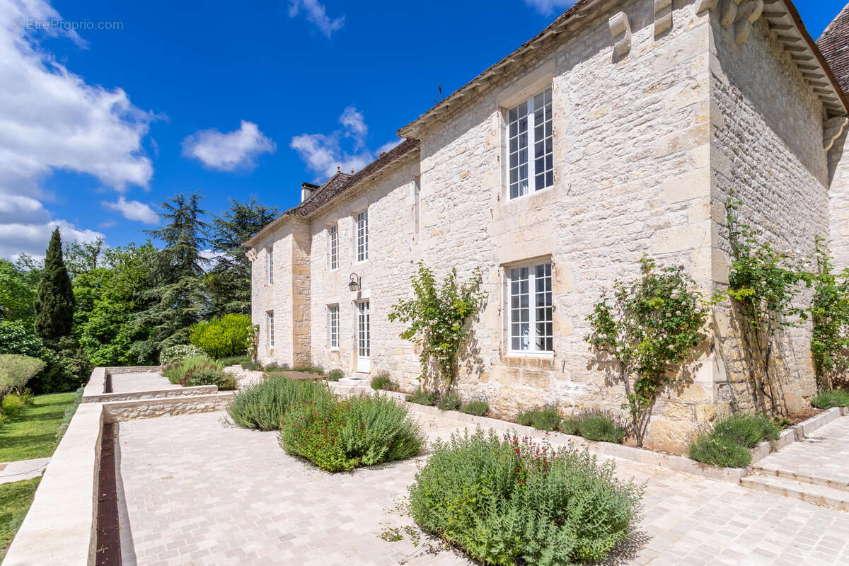 Maison à BAGAT-EN-QUERCY
