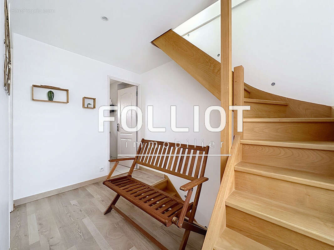 Maison à DONVILLE-LES-BAINS