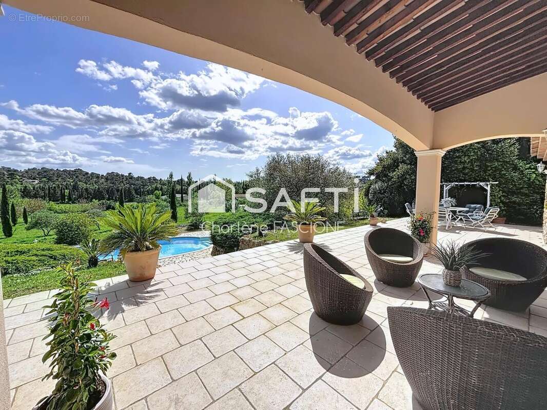 Photo 4 - Maison à LORGUES