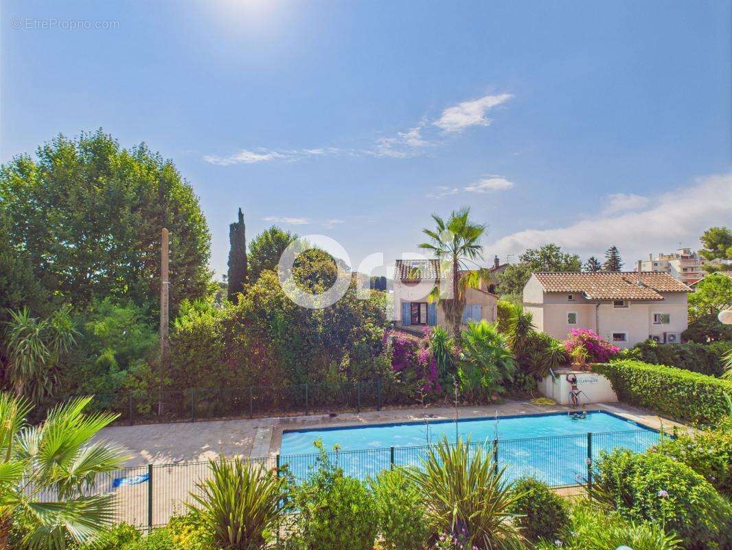 Appartement à MANDELIEU-LA-NAPOULE