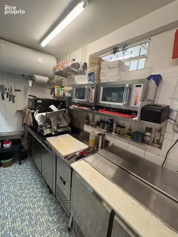 Cession de bail  50 m2, rue Bréa - photo 5