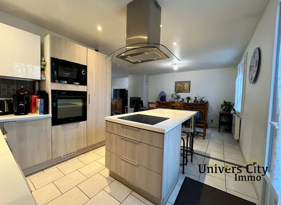 Maison à LES SORINIERES